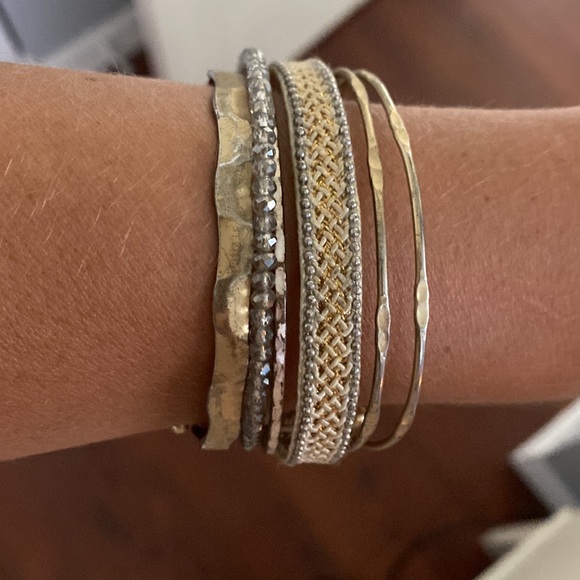 Francesca’s gold plated, beaded metal cuff. Some tarnish from wear. - Picture 2 of 4